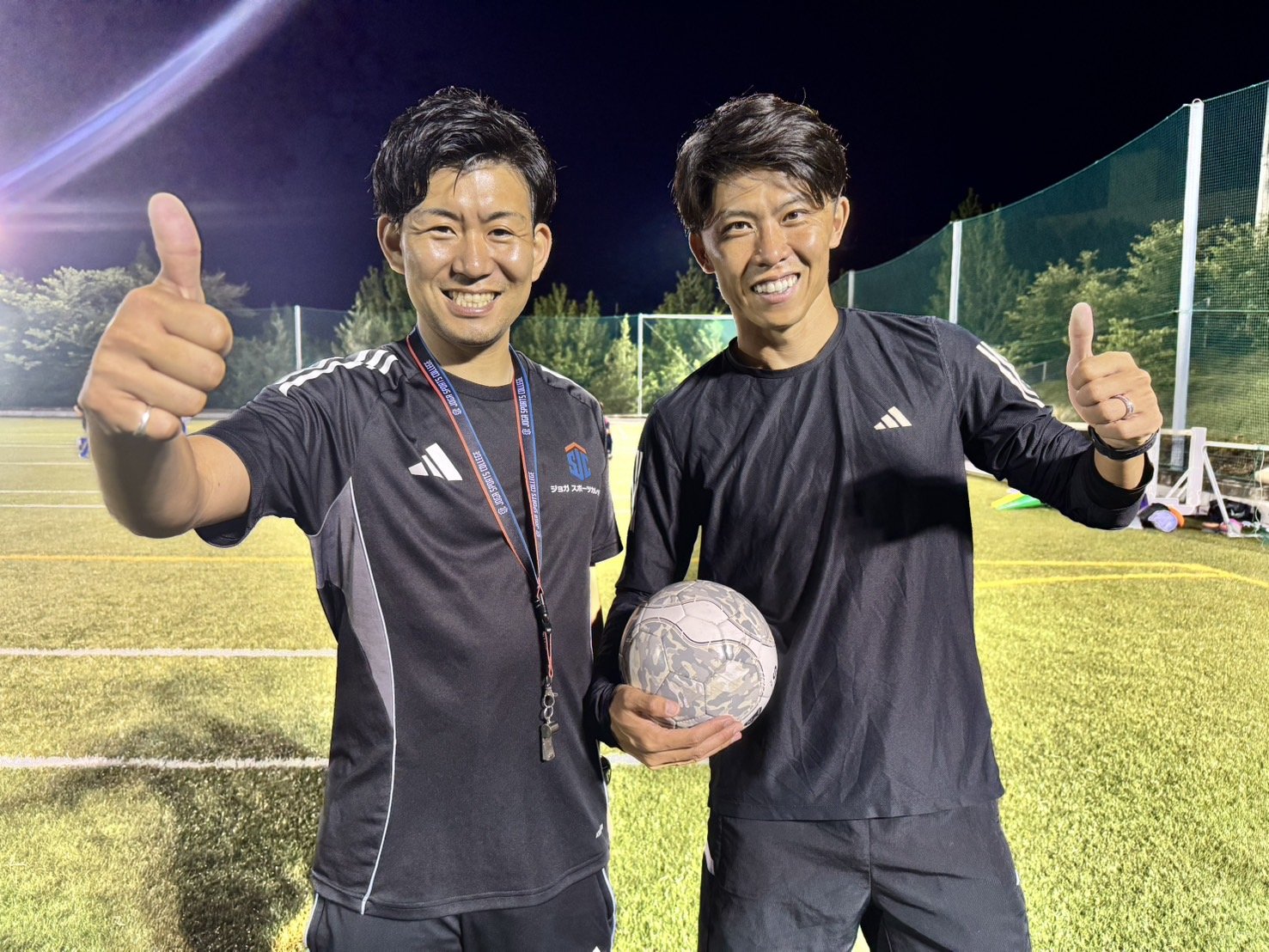 ジョガスポを共に立ち上げた原口翔太郎さんと　（筆者撮影）