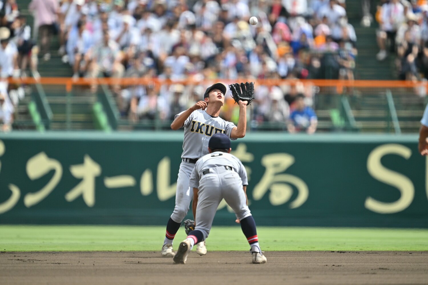 仙台育英の主将で、ショートを守る山田脩也 ©Hideki Sugiyama