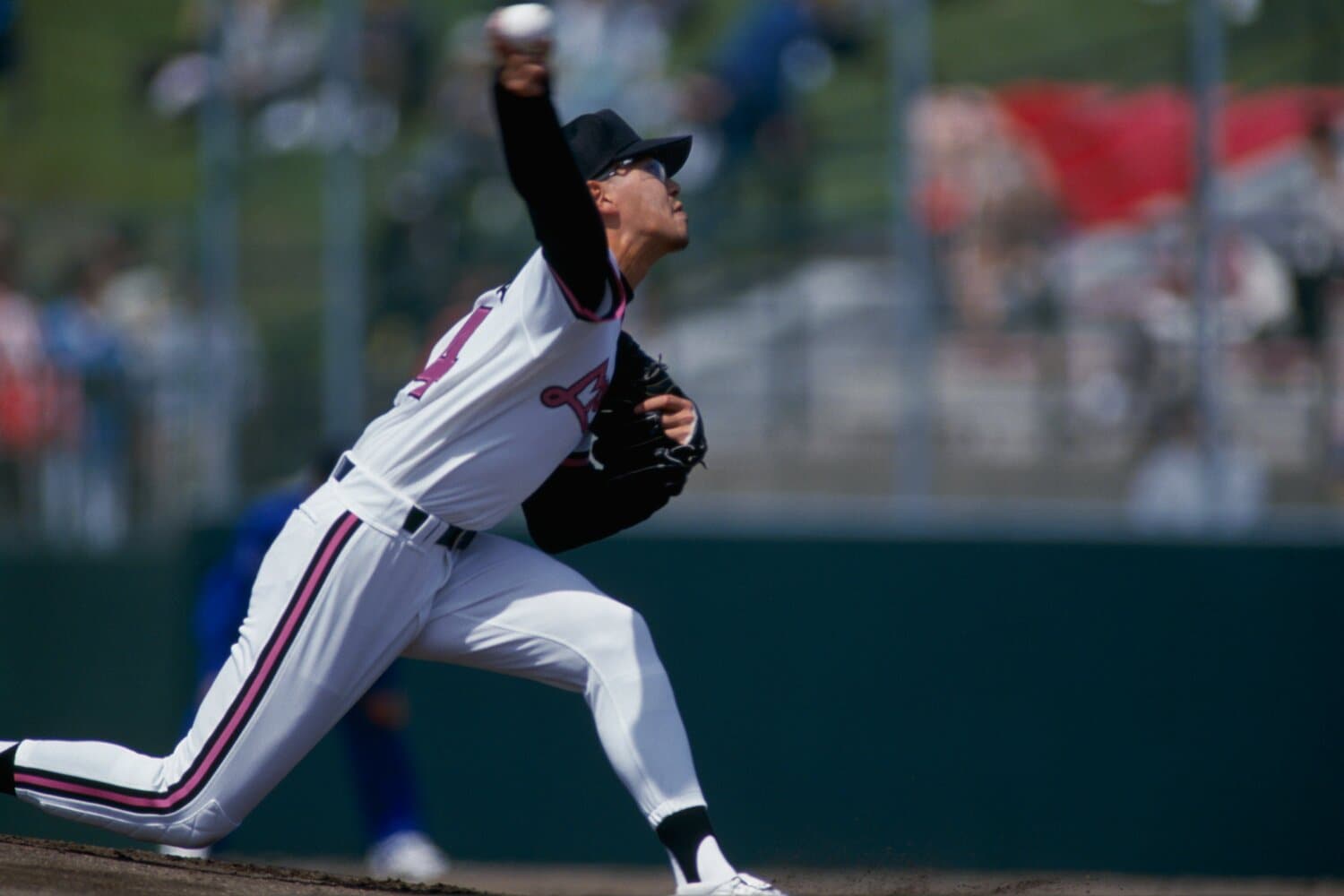 プロ1年目の小宮山。先発・リリーフ合わせて30試合に登板し、チームトップの投球回を記録した　©Koji Asakura