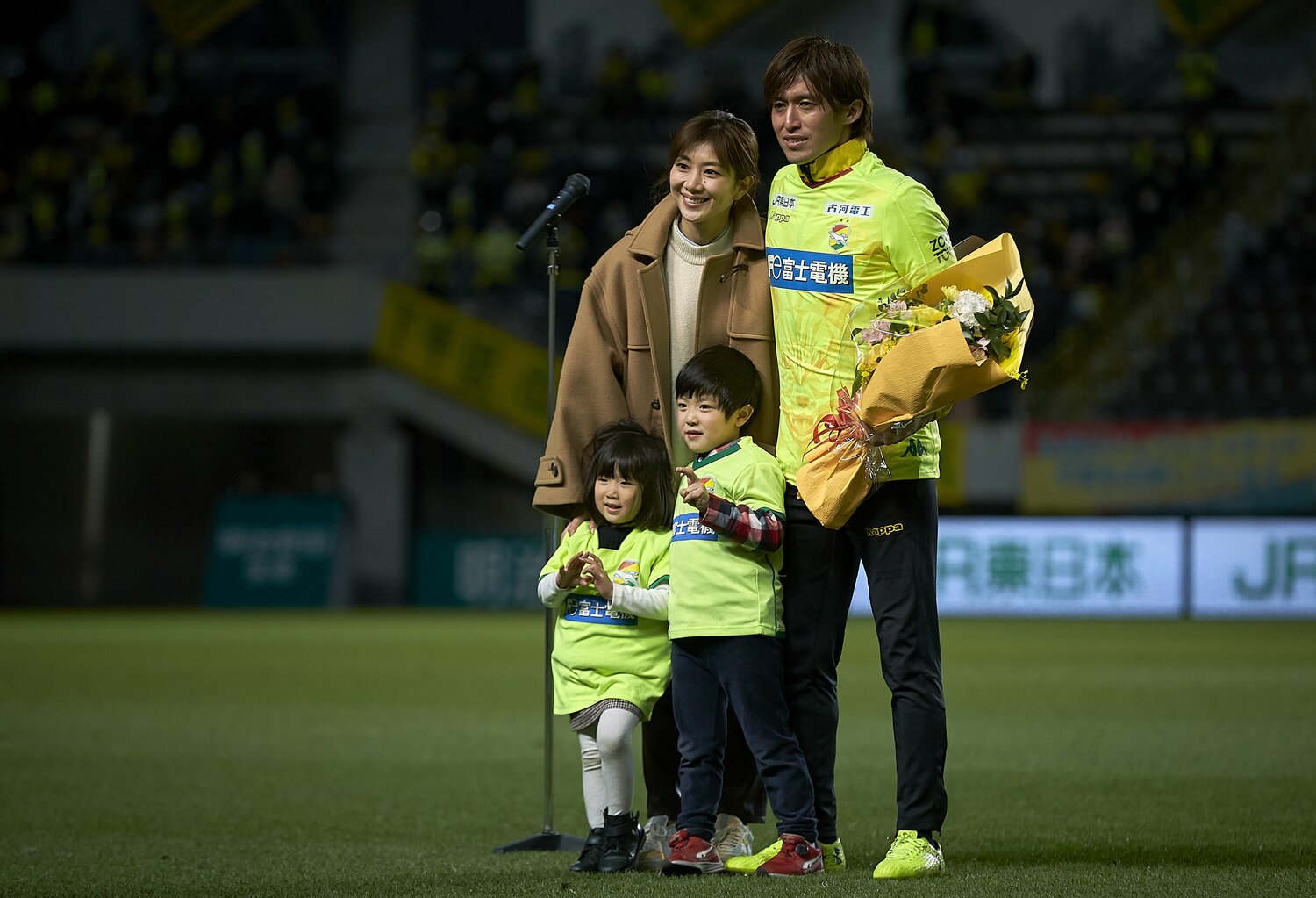 2020年12月20日に行われた引退セレモニーでは潮田含め増嶋家が集結した　©Getty Images
