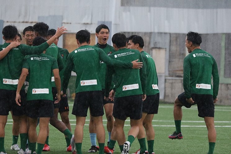 選手たちの声は緊張感が張り詰める試合会場で一層響いた ©︎Takahito Ando