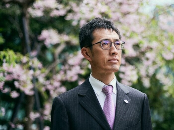 元巨人・木佐貫洋のいま「路線図を眺める幸せ」野球界イチの“乗り鉄”右腕はスカウト転身「単線で視察に行ったことも」鉄道もフル活用して活躍中＜Number Web＞ photograph by Yuki Suenaga