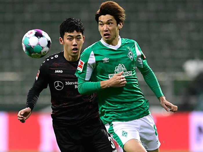 遠藤航がブンデス“1対1最多勝男”に　元ドイツ代表DFが語る「ツバイカンプフ」名人への極意＜Number Web＞ photograph by Getty Images