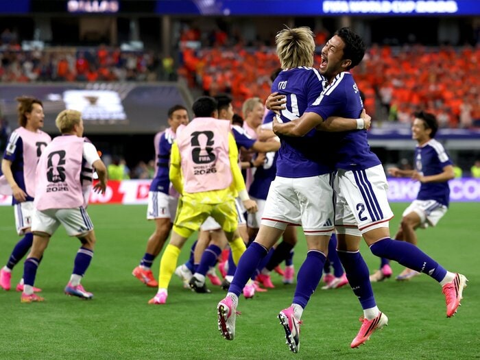「右サイドの職人！」W杯オランダ戦同点弾を導いた“3人の関係性”「伊東純也と菅原由勢と…メチャクチャ良かった」元日本代表FW久保裕也がズバリ＜Number Web＞ photograph by Francois Nel/Getty Images