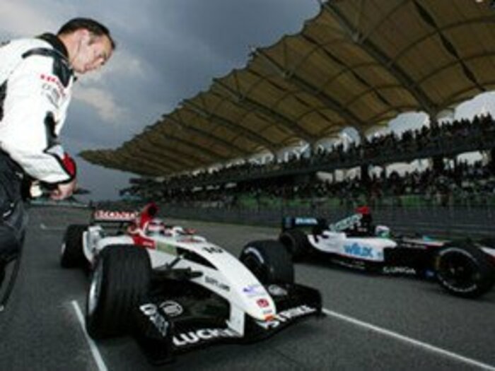 佐藤琢磨 グランプリに挑む Round 2　マレーシアＧＰ＜Number Web＞ photograph by Mamoru Atsuta