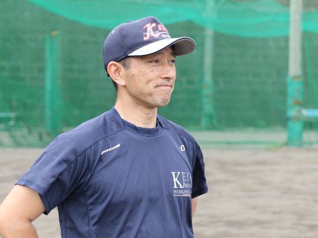 坊主頭を強制する文化」「過剰な選手管理」慶應高・森林貴彦監督が問題