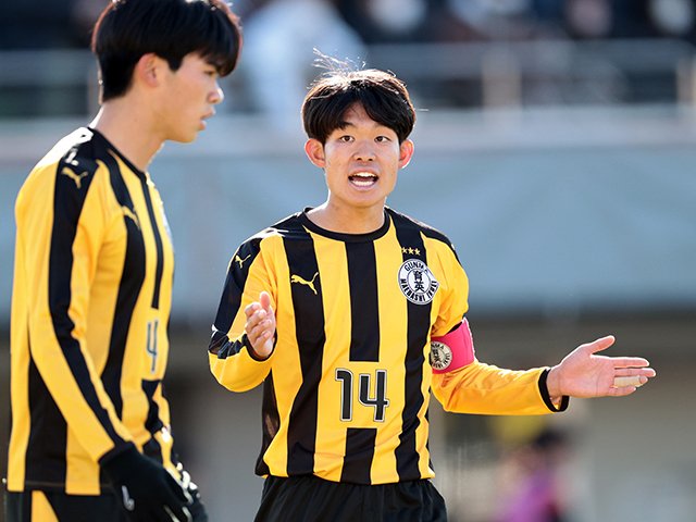 将来は吉田麻也選手のように」「筑波大でもキャプテンをやりたい」進学を選んだ高校No.1ボランチが名門・前橋育英で担った“嫌われ役” - 高校サッカー  - Number Web - ナンバー