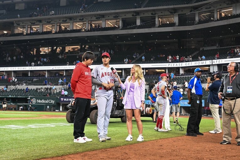大谷からジョークを言われる間柄の名物女性リポーター、エリカ・ウエストンさん。彼女も大谷ファンの1人　©Nanae Suzuki