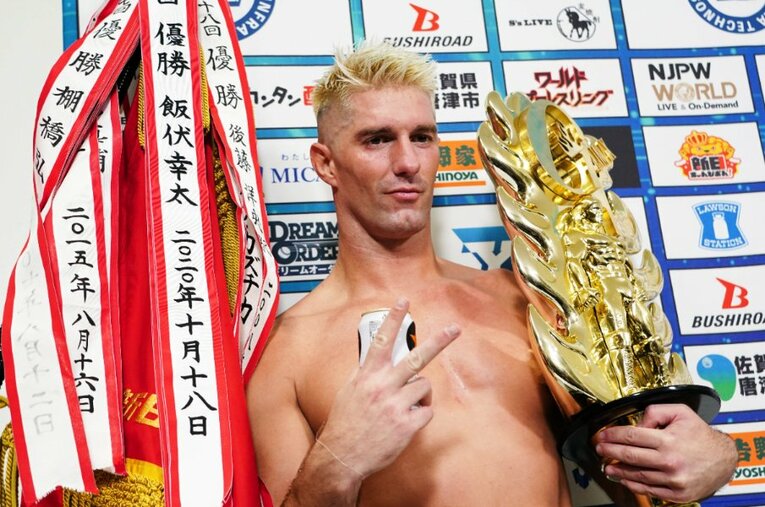 辻陽太からギブアップを奪い、『G1 CLIMAX 34』を制したザック・セイバーJr.。外国人レスラーとして2人目の優勝者となった ／ photograph by Essei Hara