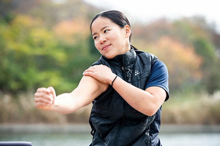 修造、驚愕！ パラカヌー瀬立モニカは肩甲骨と頭の位置でバランスをとる。(5)