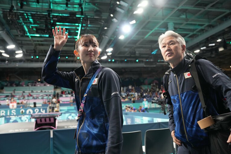 女子卓球団体準決勝の早田ひな　©Kaoru Watanabe/JMPA