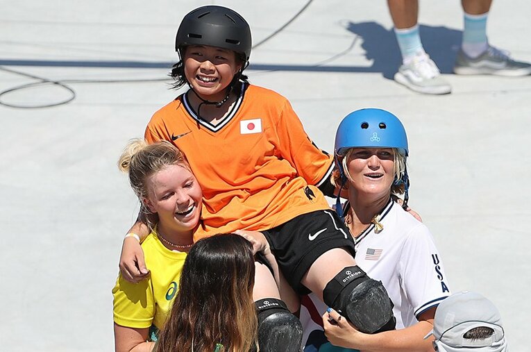 メダル獲得がかかった大一番でも果敢にビックエアーに挑戦した岡本碧優（15） ／ photograph by Getty Images