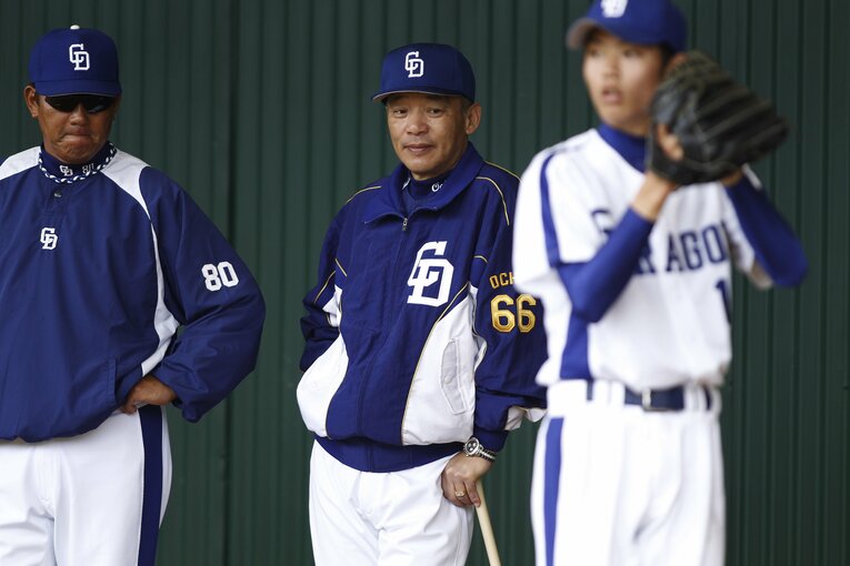 落合はその慧眼で選手やコーチの“小さな異変”を見抜いていた　©Tamon Matsuzono