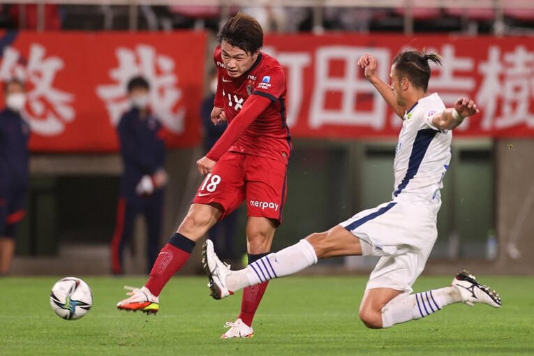 昨年7月にベルギーに移籍したFW上田綺世（写真は2021年）　©︎Masahi Hara