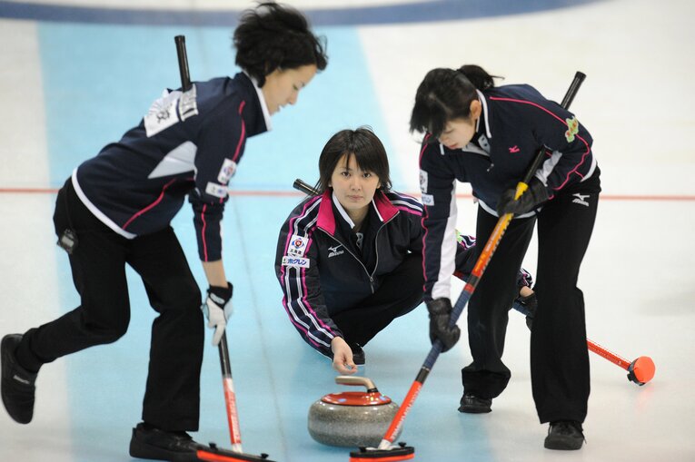 【カーリング女子レア写真】2010年の吉村紗也香（当時18歳）…写真は右に続きます　©Takashi Shimizu