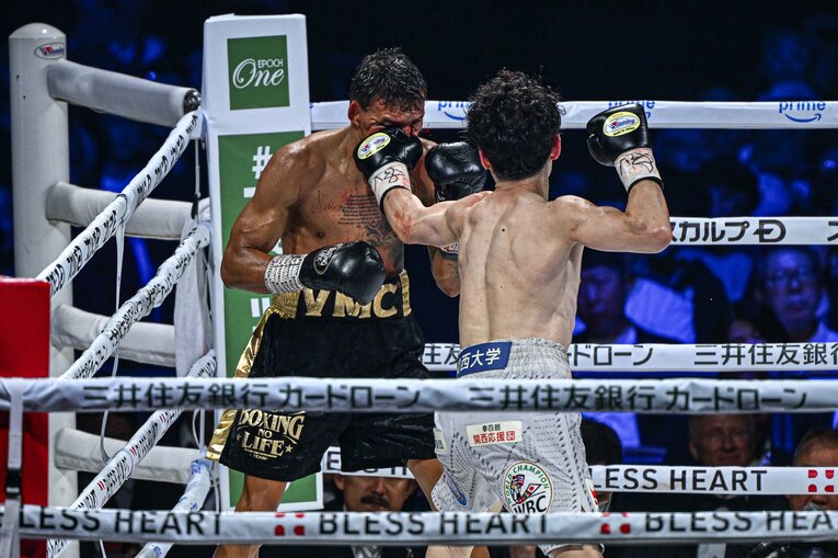 寺地拳四朗vs.クリストファー・ロサレス（WBC世界フライ級タイトルマッチ）©Takuya Sugiyama