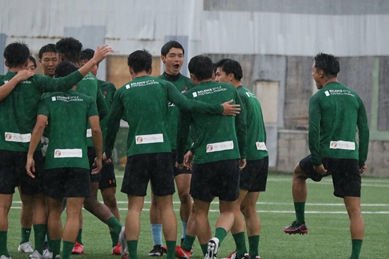 選手たちの声は緊張感が張り詰める試合会場で一層響いた ©︎Takahito Ando