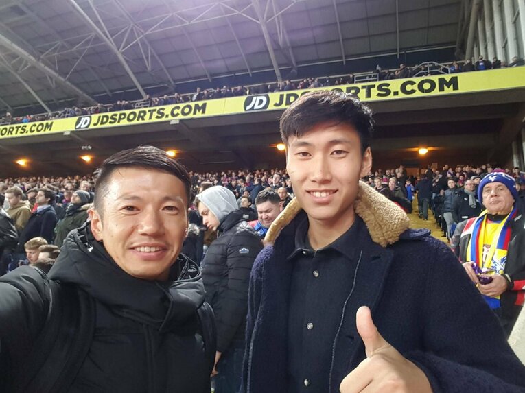 鎌田大地との2ショット（本人提供）