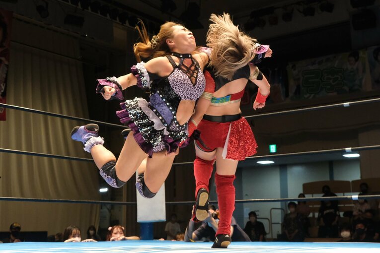 「燃え尽きるさまを見てほしい」米AEWで活躍、日本でも2冠の志田光が「日本の女子プロレスが世界最高」と語る理由(39)