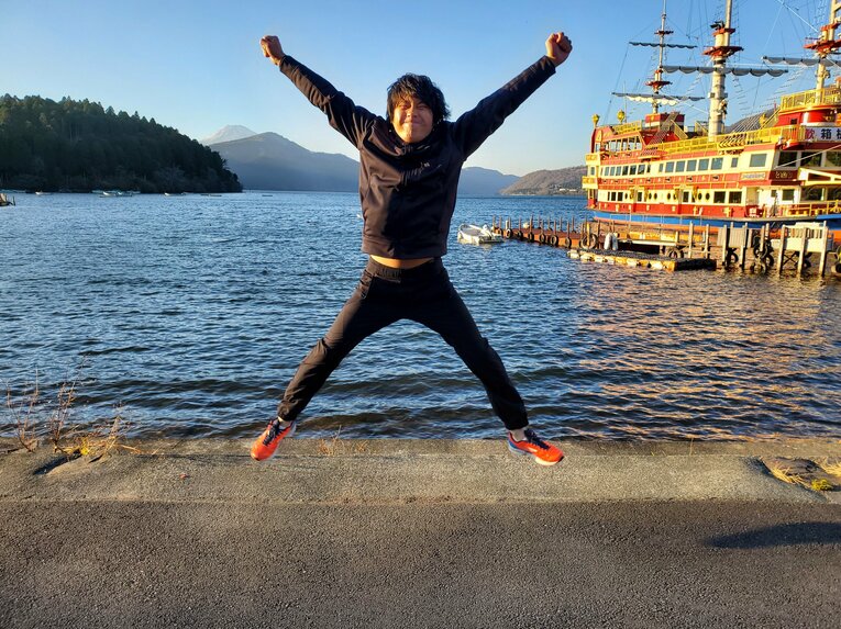 筆者の喜びのジャンプ　©Number Web