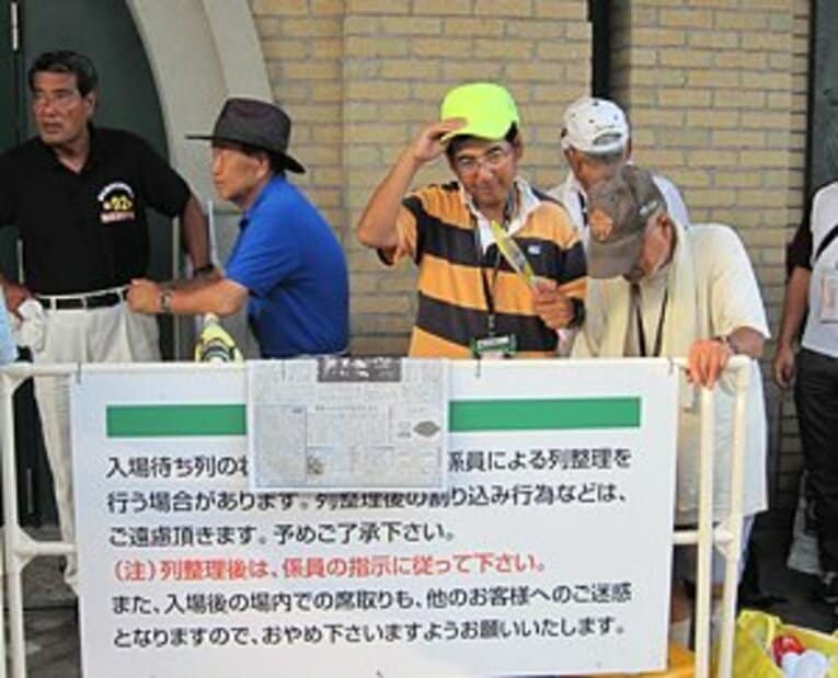 「3回戦のある試合で、ついウトウトしちゃったんですよ。歓声でハッと目が覚めたんだけど、得点シーンは見逃すし、選手には申し訳ないし……痛恨の極みです」と語るラガーさん。決勝は居眠りしないでくださいね！