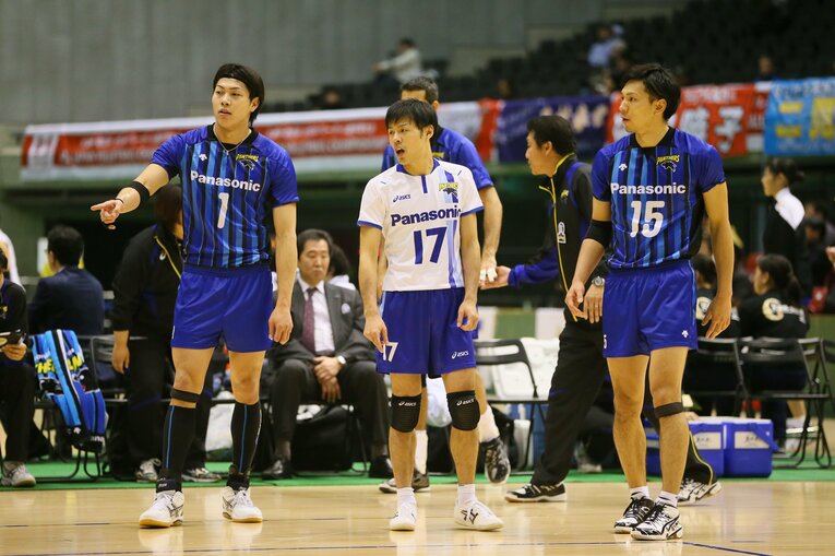 永野の言葉に救われたという清水邦広と福澤達哉（2013年）　©︎YUTAKA/AFLO SPORT