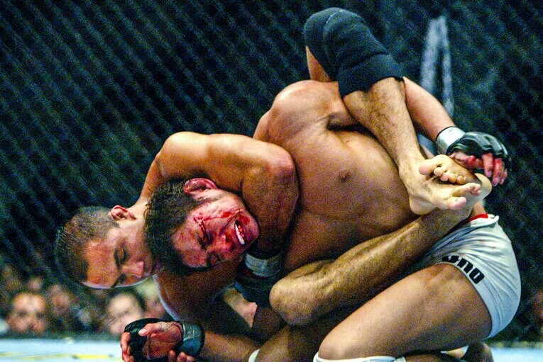 2003年2月の『UFC41』、宇野薫とBJ・ペンの白熱した寝技対決　©Susumu Nagao