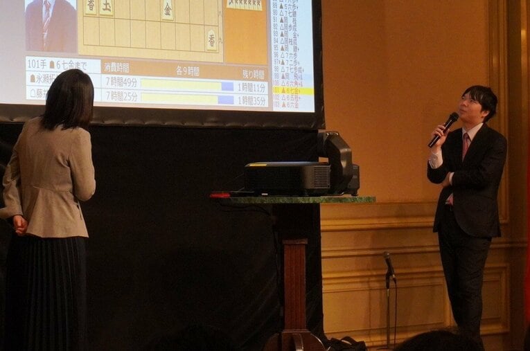 高見七段による大盤解説会も盛況だった　©NumberWeb