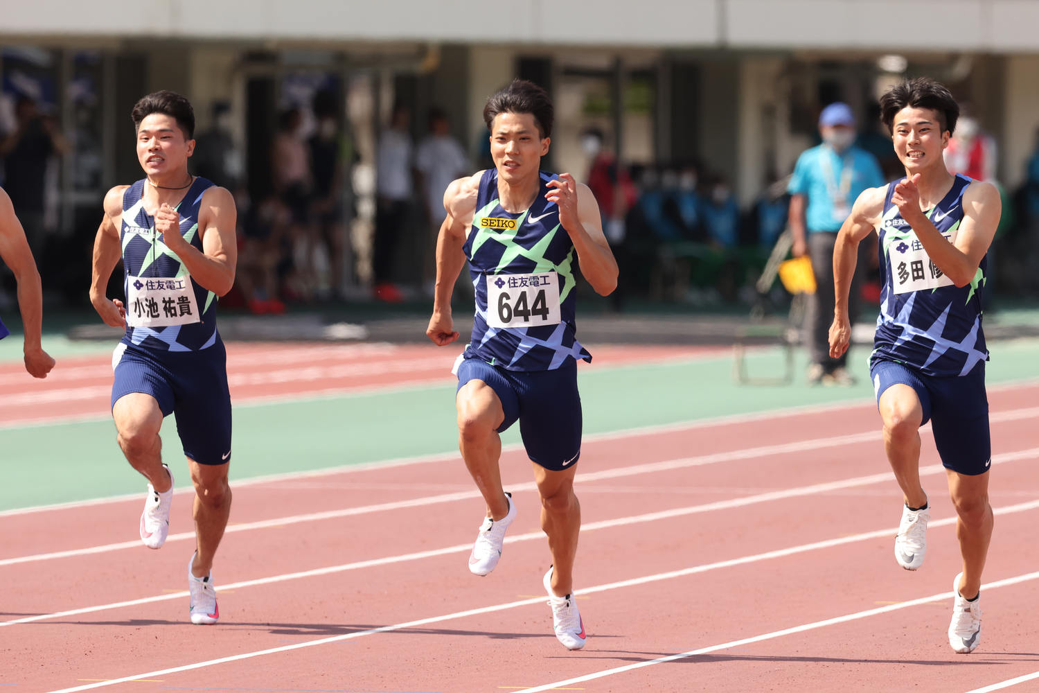 山縣亮太が9秒95の日本新記録を出した6月の布勢スプリント。多田（右）も自己ベスト10秒01をマーク　©AFLO