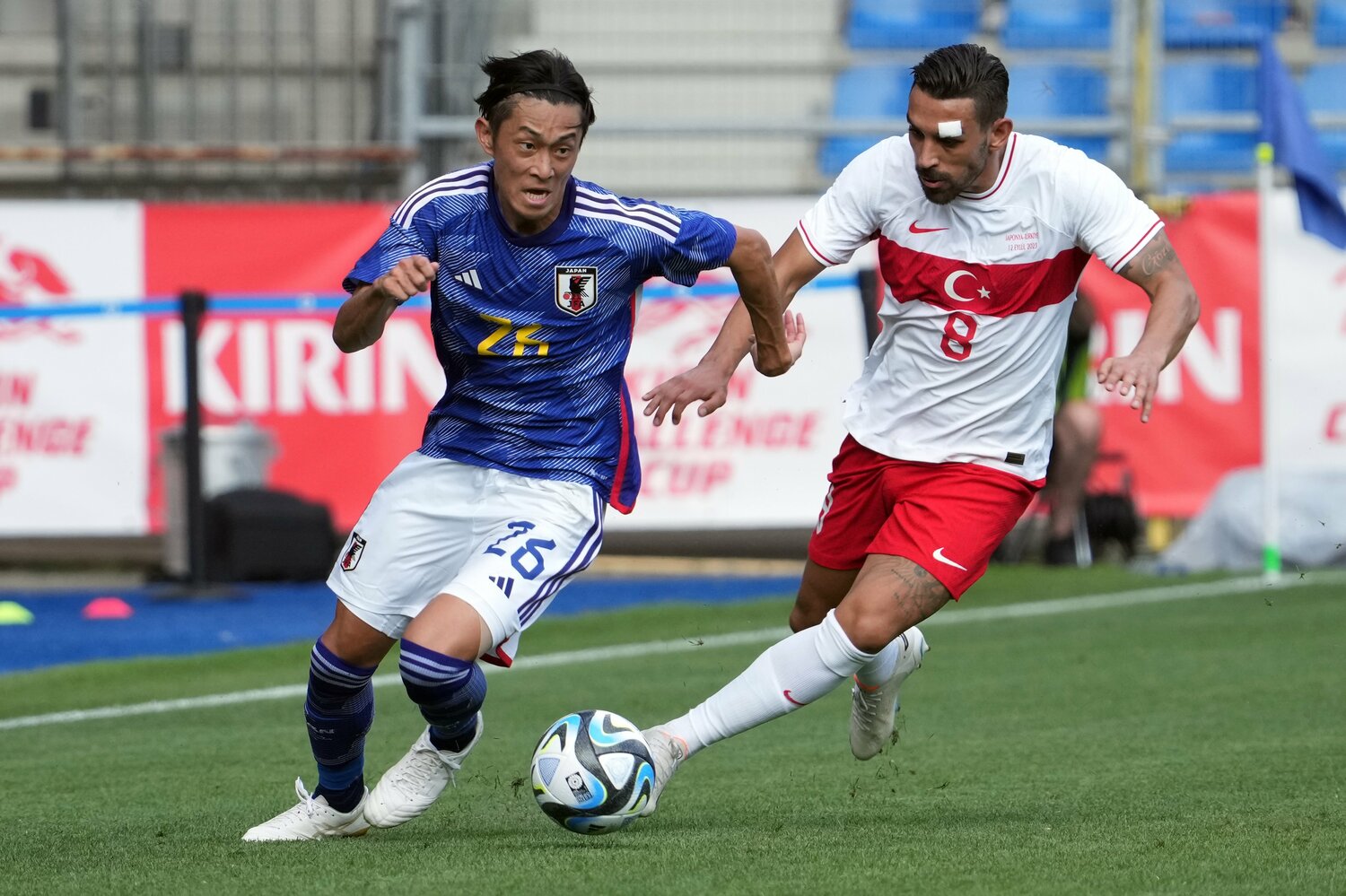 代表デビュー戦でインパクトを残した毎熊晟矢 ©Masashi Hara