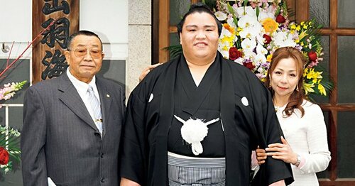 シゲです。御嶽海 mqdefault.jpg