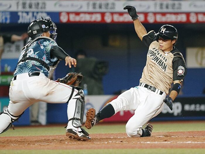 10年前のドラフトで考える日本ハム。ハズレ年でもなんとかする育成の雄。<Number Web> photograph by Kyodo News