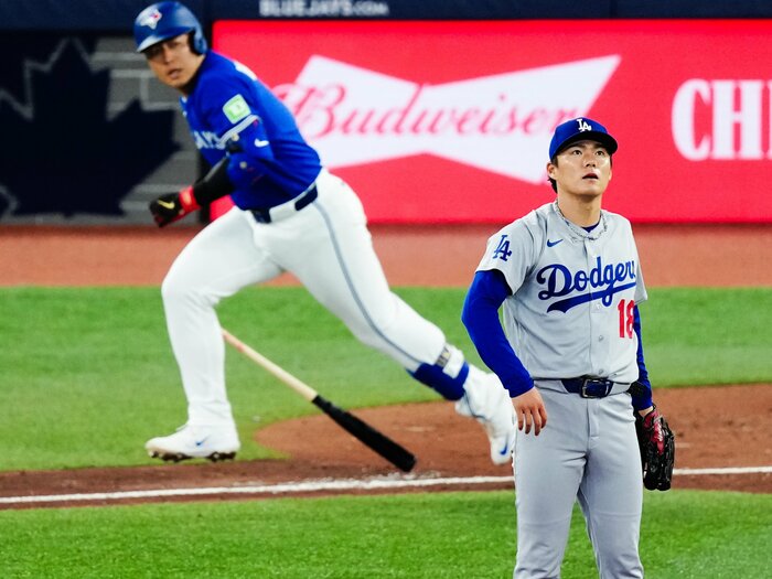 「好きな先輩。野球選手にいないような」山本由伸vs岡本和真のウラで…大谷翔平は「ブルペンでボールペンを手に」番記者が聞けていない“ハテナ”＜Number Web＞ photograph by AFLO
