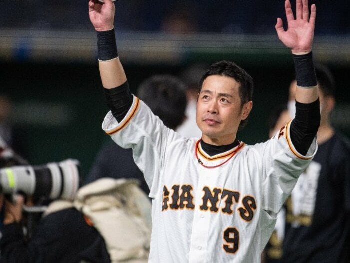 亀井善行39歳「若手はライバルじゃない」なぜ亀ちゃんは巨人軍で17年間も生き残れた? 大物ドラ1もFA組も…“亀井に負けた”外野手たち<Number Web> photograph by Nanae Suzuki