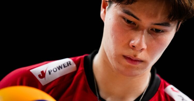 お前、何笑っとんねん」高橋藍を激怒させた相棒セッター…高校時代の