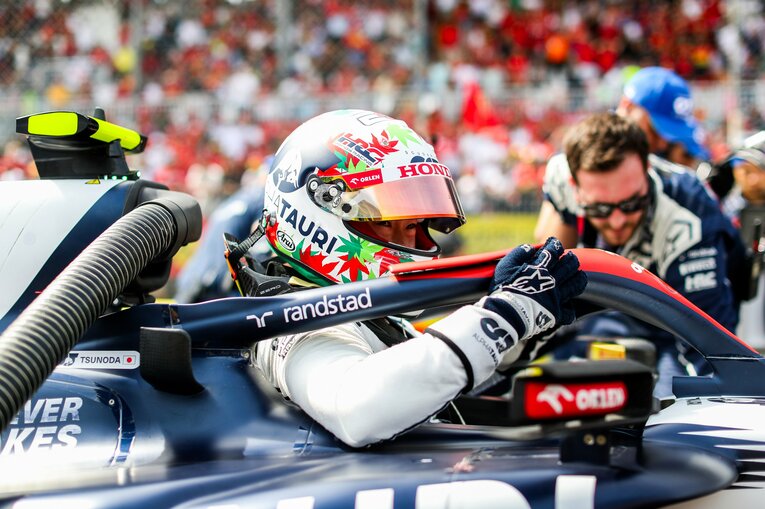 イタリアGPは予選11番グリッドで上位進出も望めた角田だが、スタートを切れないリタイアにも冷静に対処した ／ photograph by Getty Images / Red Bull Content Pool