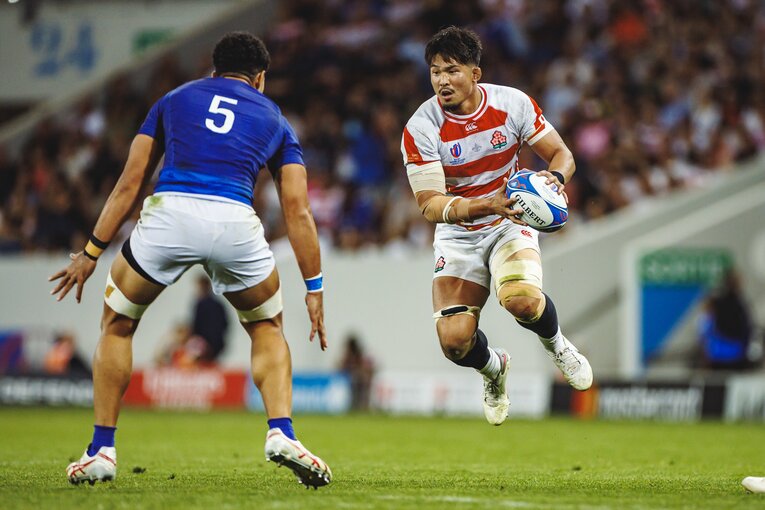 リーチ、ラブスカフニと一緒に真ん中で日本を支える姫野　©Kiichi Matsumoto