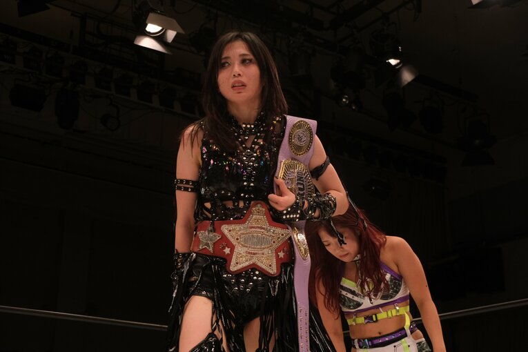 無料中継でも話題を集めた上谷沙弥vsAZM（9月27日）　©Norihiro Hashimoto