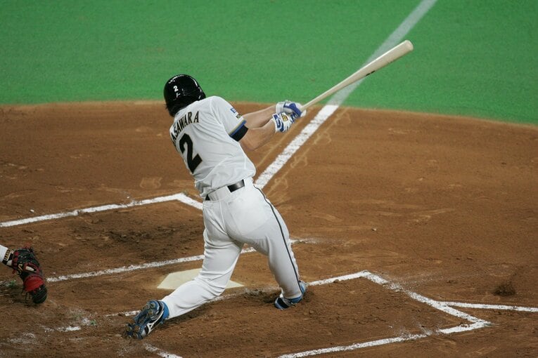 日本ハム・小笠原道大のフルスイング（3枚目／全4枚）©Hideki Sugiyama