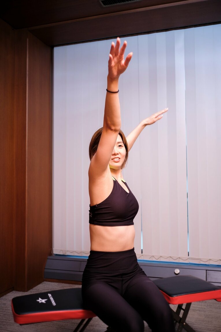 寺村さんが実践する「各泳法の泳ぎ方」©Atsushi Hashimoto