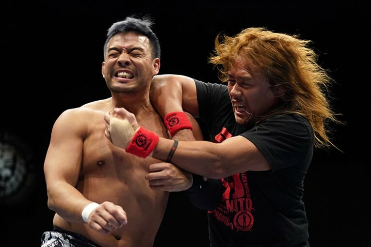 内藤哲也vs.KENTA「最後の2冠戦」。王者の防衛計画と失敗した男の企み。(3)