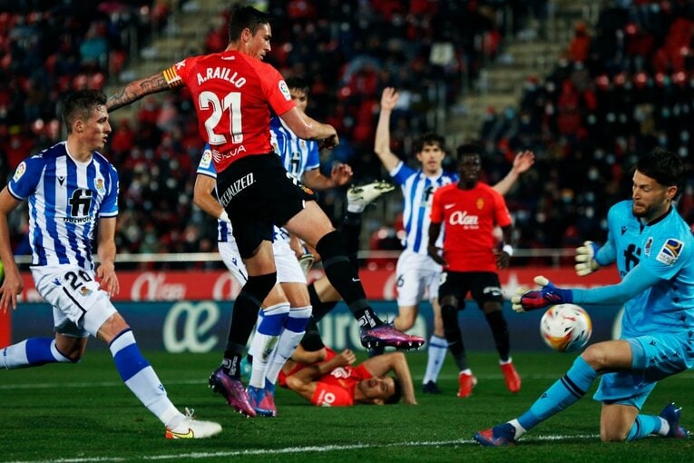 “クボが噛み合わない縦関係”に名手も同情？ 納得できない久保建英の表情、36歳ダビド・シルバの魔術〈撮影者の視点〉(20)