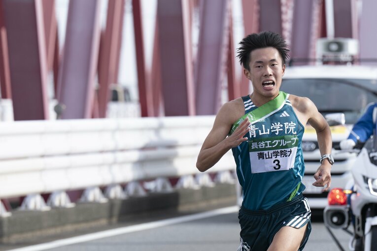 青学大の2区を走った荒巻　©Tadashi Hosoda