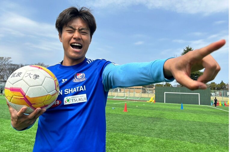 2026年から横浜F・マリノスに加入する筑波大DF諏訪間幸成（3年）。父譲りのフィジカルが特長のセンターバックだ ／ photograph by Takahito Ando