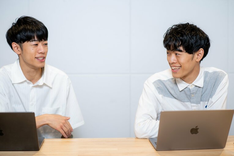 Numberカメラマンが撮り下ろした東問・東言兄弟の特別フォト集！【スワイプするとそのほかの写真もご覧になれます】　©Nanae Suzuki