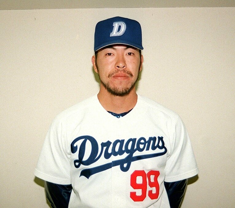 1997年撮影、当時25歳の井上一樹　©KYODO