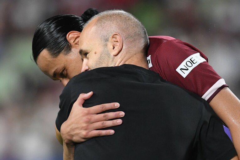 大迫勇也の“半端ないメンタル”が崖っぷちの神戸を蘇らせた…J1残留を争う激闘でカメラマンがとらえた決定的瞬間「PK蹴る気満々だ」(53)