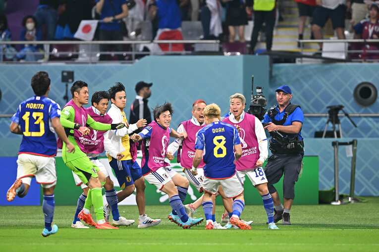 堂安のゴールシーン　©Takuya Kaneko/JMPA