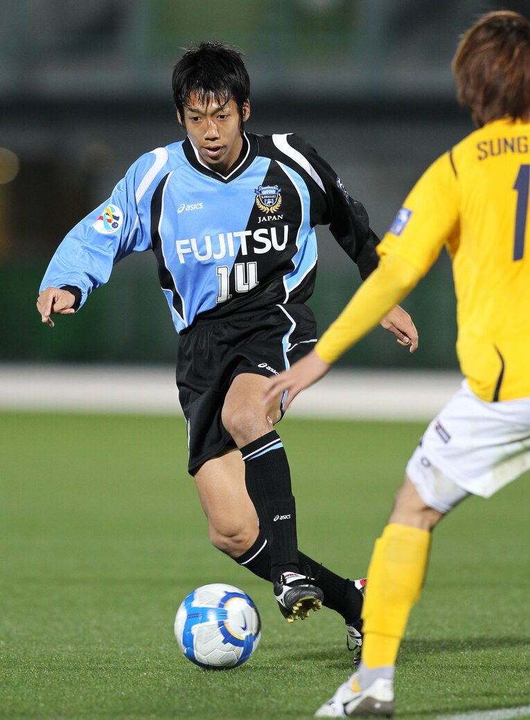 2010年4月14日、顎の骨折から復帰した中村憲剛　©JIJI PRESS