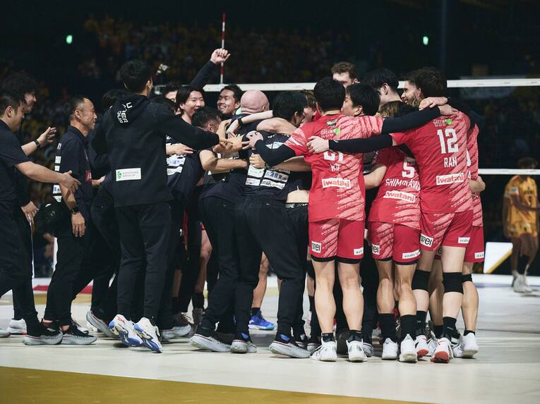 サントリーサンバーズ大阪　©︎Yuki Suenaga